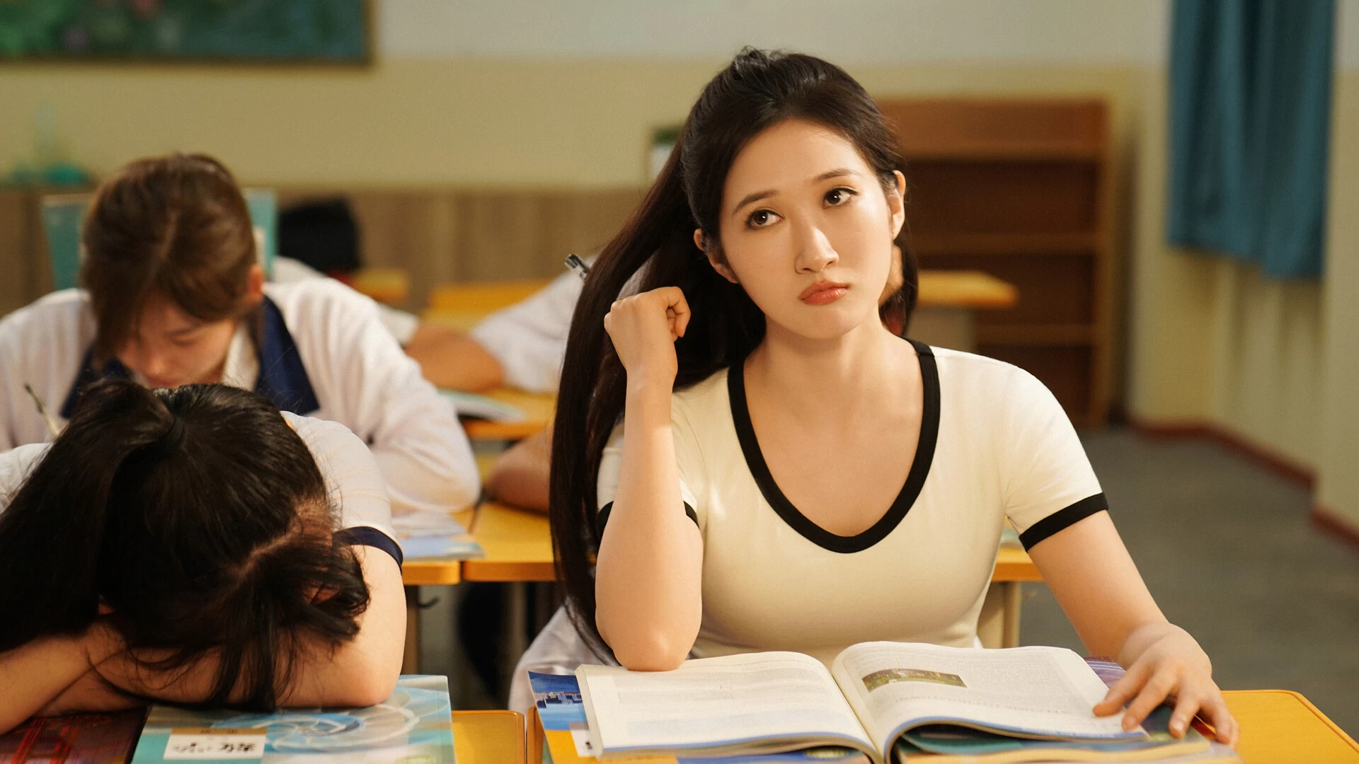 《宝贝别怕，有我在》Build.22436647 真人美女互动影游 中文版